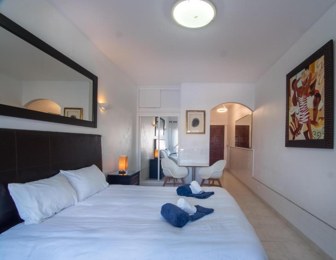 Lagos Main Avenue Studio With Marina View Balcony Ngoại thất bức ảnh